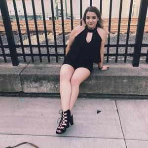 Meet your Posher, Marissa